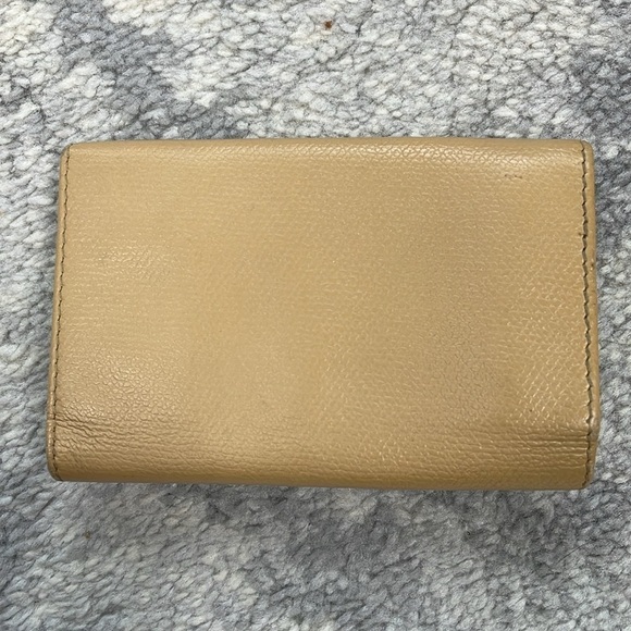 Chanel Interlocking CC Medallion Leather Keyholder Case Trifold Beige - Picture 6 of 17